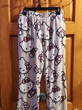Hello Kitty Gray Pajama Bottoms with Pink Bow Print